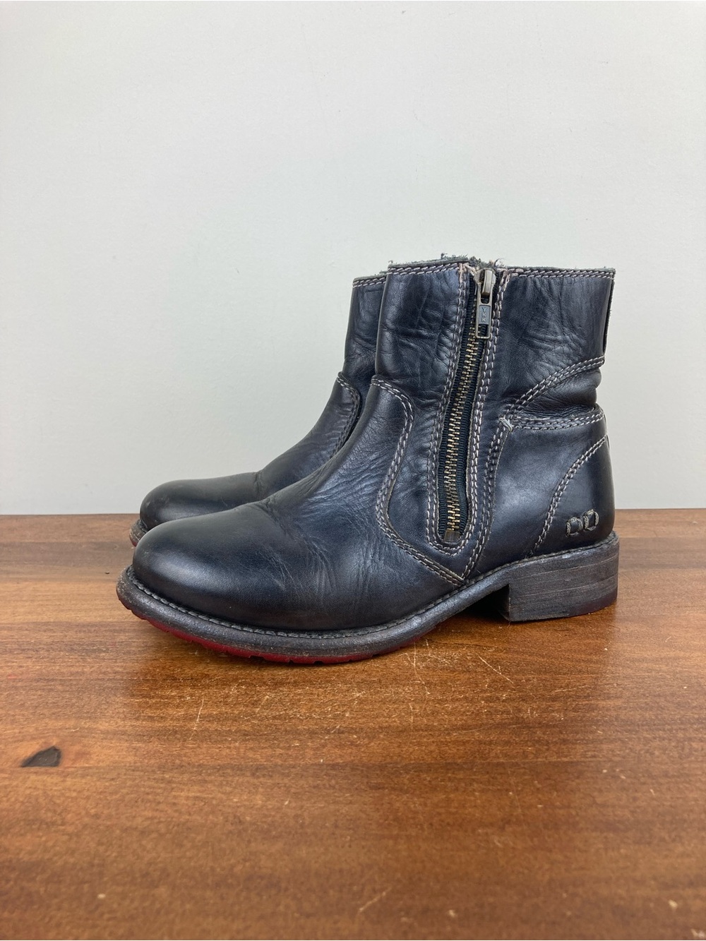 Bed Stu Eiffel Black Leather Zip Bootie Ankle Bench Made Women’s Size 6.5.